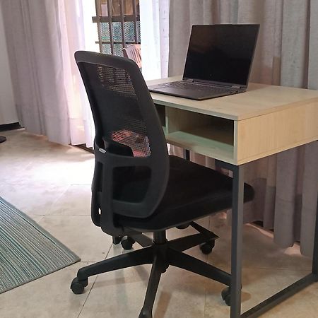 Appartamento Acogedor Apartaestudio Ubicado En Laureles Medellín Esterno foto
